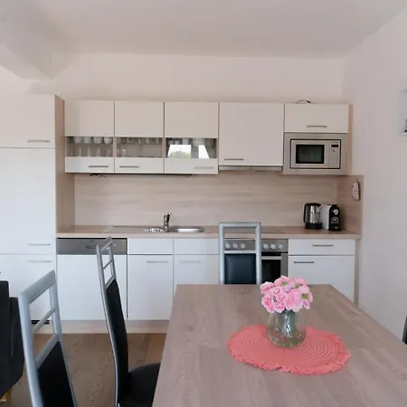Appartement Apartment Falamingo Velden by Seebnb