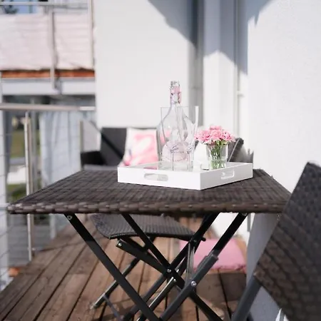Appartement Apartment Falamingo Velden by Seebnb Velden am Wörthersee